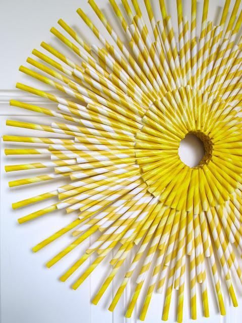 DIY paper straw wreath