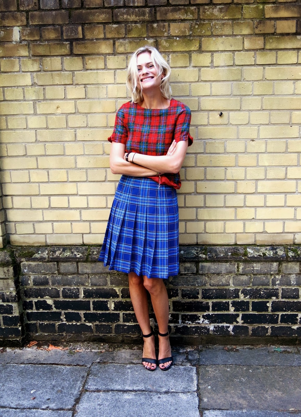 MIXING PLAIDS Pair plaids that have different directional patterns