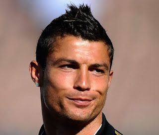 Ronaldo Hair 2012 on Cristiano Ronaldo Hairstyle 2012    Sport Photos    Abc Gossip