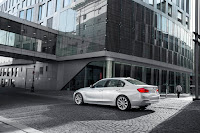 BMW-330e-23.jpg