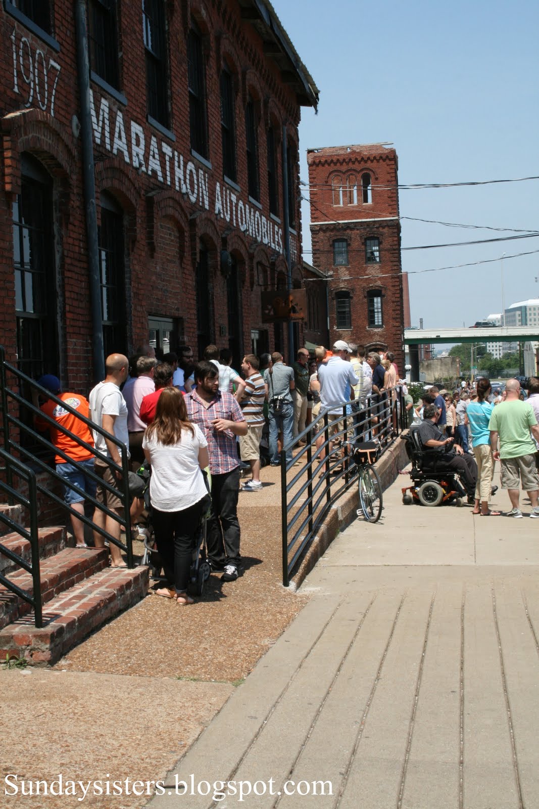 American Pickers Nashville Style Sunday Sisters