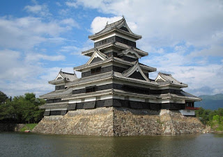 Matsumoto castle japan picture