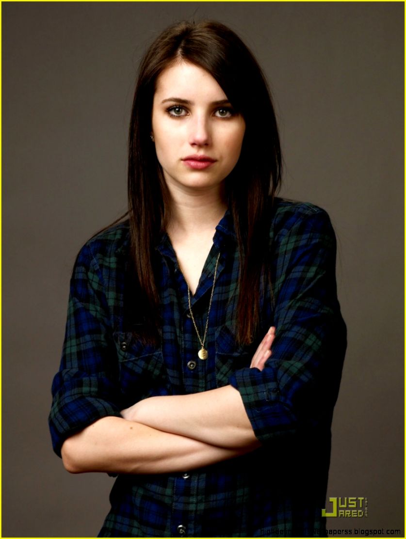 Emma Roberts is Pink Scarf Pretty Photo 53461 Photo Gallery Emma Roberts is Pink Scarf Pretty Photo 53461 Photo Gallery