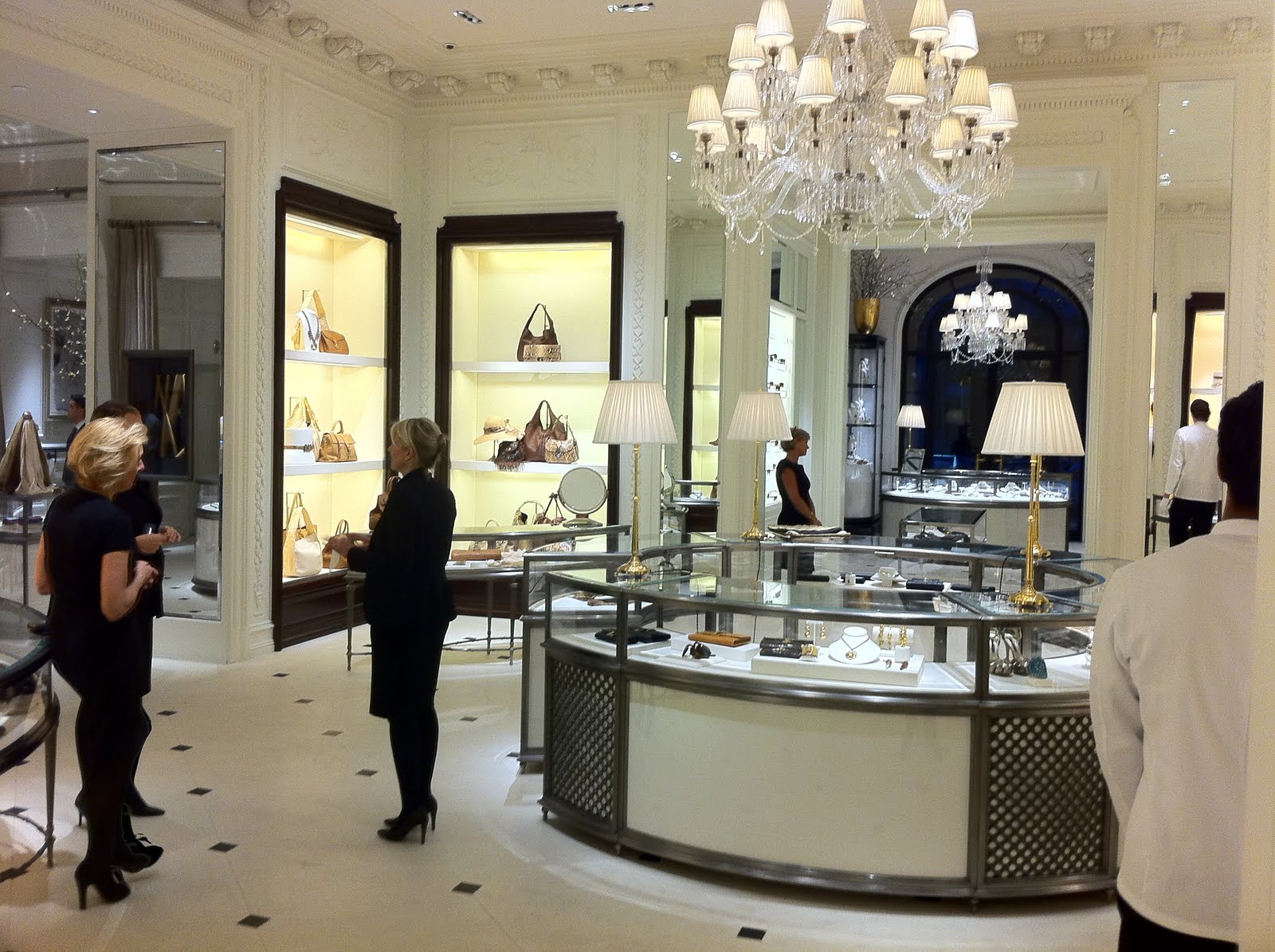 chic boutique in new york Recherche Google Jewelry store design