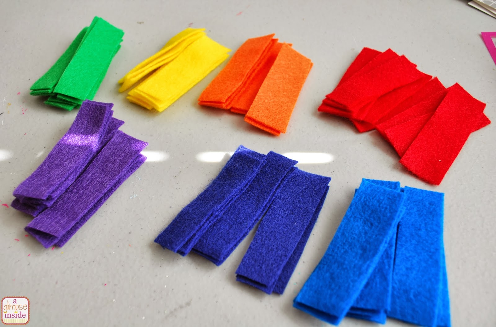 A Glimpse Inside Easy Felt Rainbow Garland
