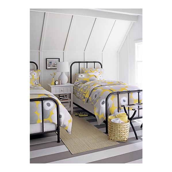 tdb iron bed