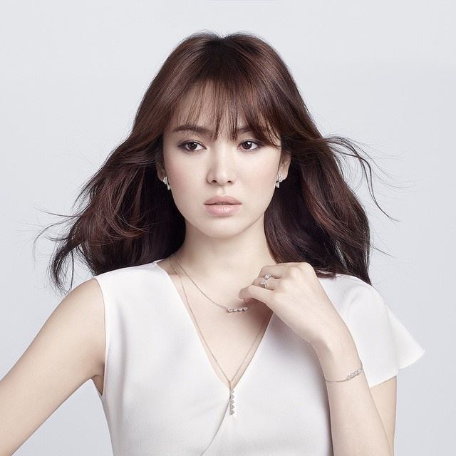 Staramazingnews: Song Hye-kyo Background