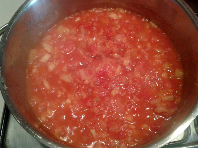 Añadimos el tomate natural en trozos
