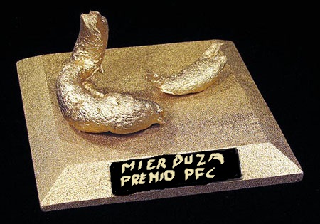 Trofeo%2Ba%2Bla%2Bmierda%2B-%2Bcopia.jpg