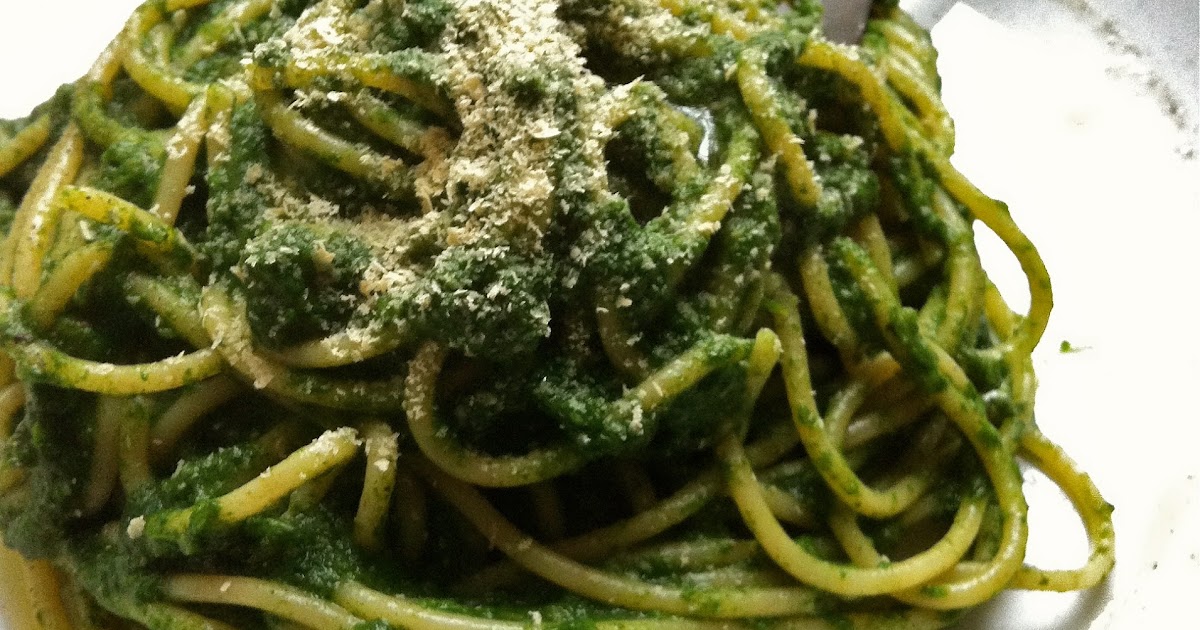 i eat vegan EASY 'CHEESY' SPINACH SPAGHETTI