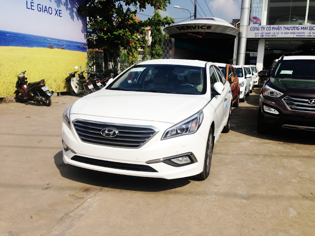 XE SONATA 2015 MÀU TRẮNG