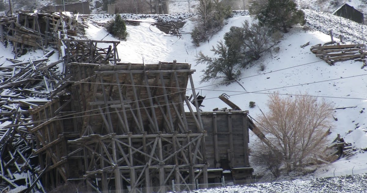 Exploring the American West Mammoth, Utah November 19, 2011