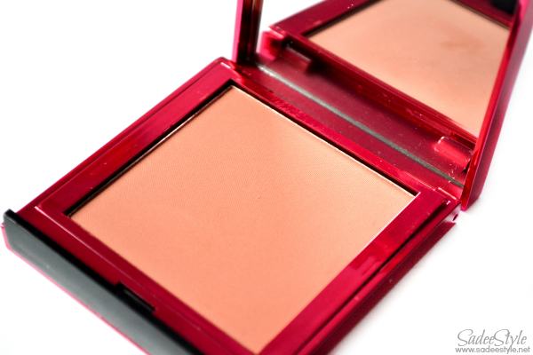 First Date Blush by Famous Cosmetics - Scarlett 