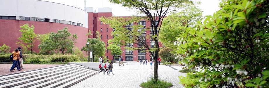 Khuôn viên Trường đại học Kanazawa Nhật Bản