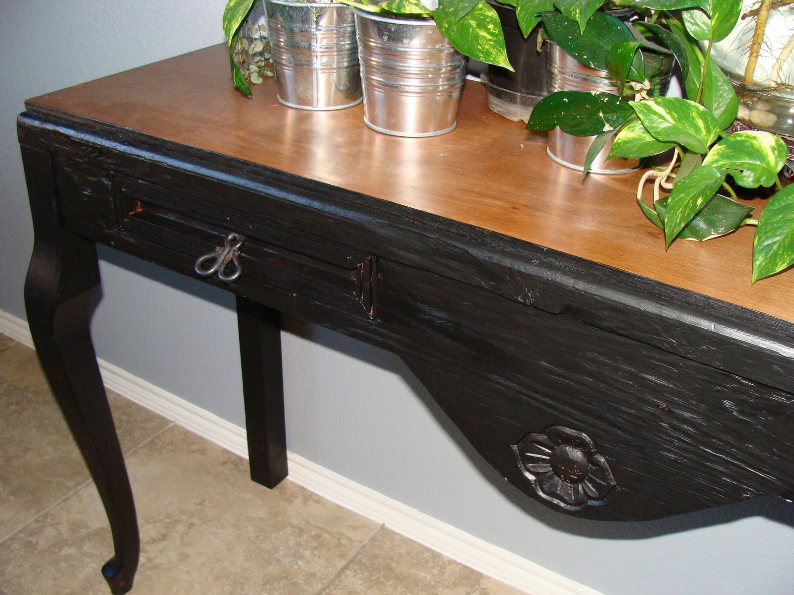 Two Moms And A Truck Redoing Table Top's, by Kellie