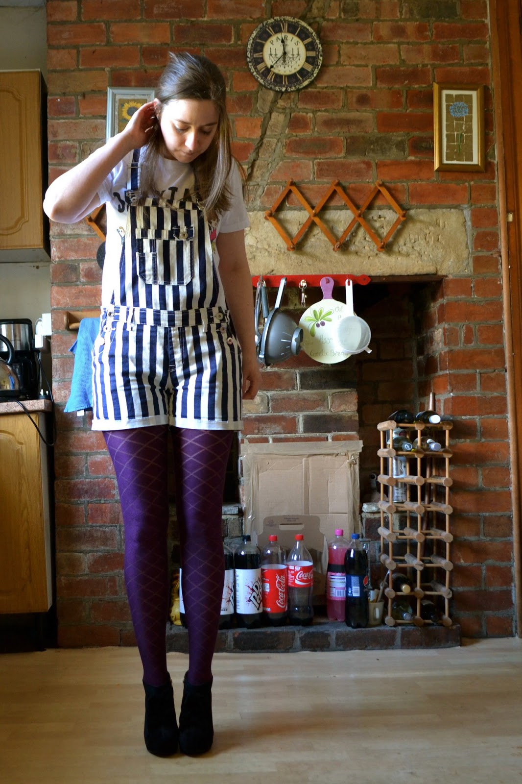 How to wear dungarees. Skinnedcartree