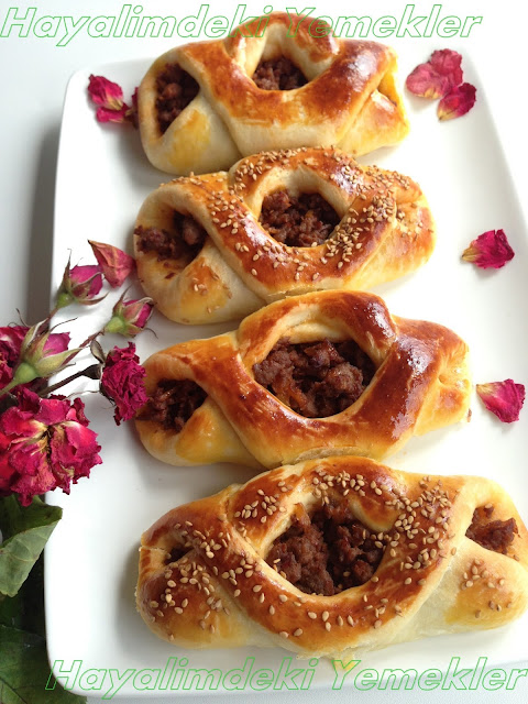 Karnıyarık Poğaça resmli 