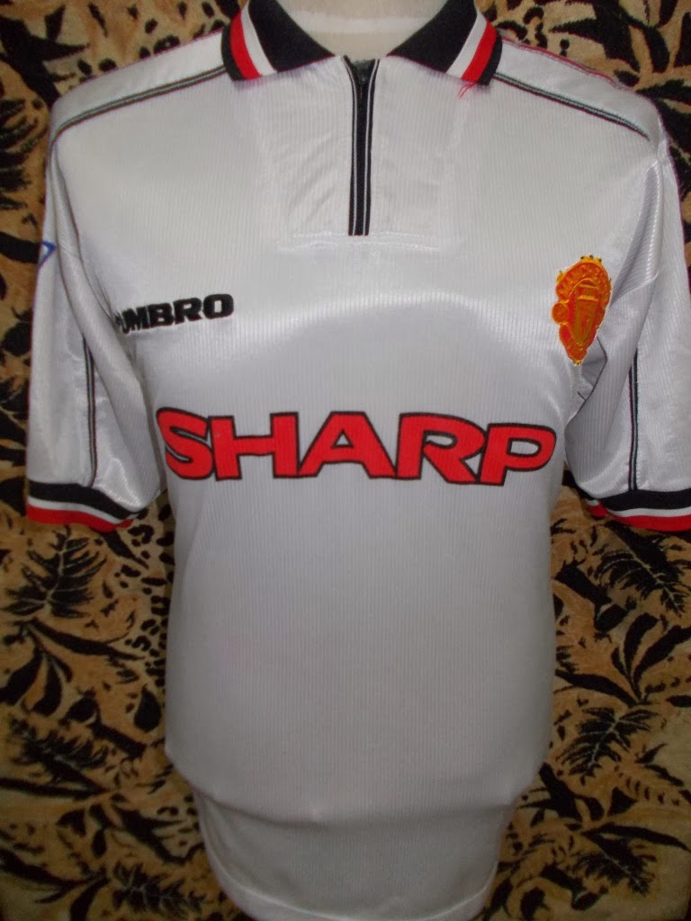 MANCHESTER UNITED AWAY 1998-1999-SIZE XL-PRICE RM 150
