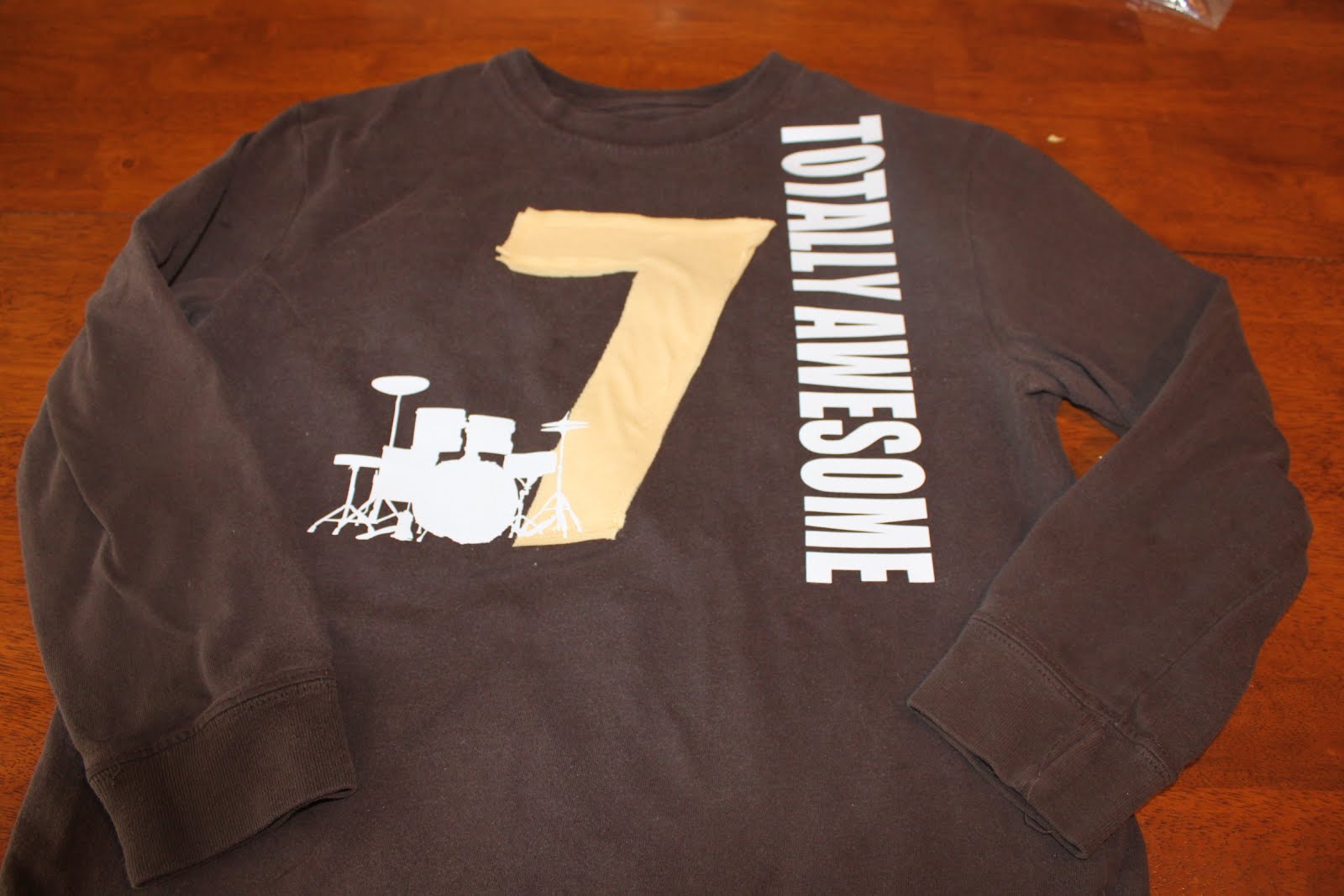 Keeping it Simple: Glow in the dark shirt