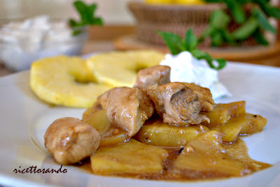 Bocconcini di pollo e ananas