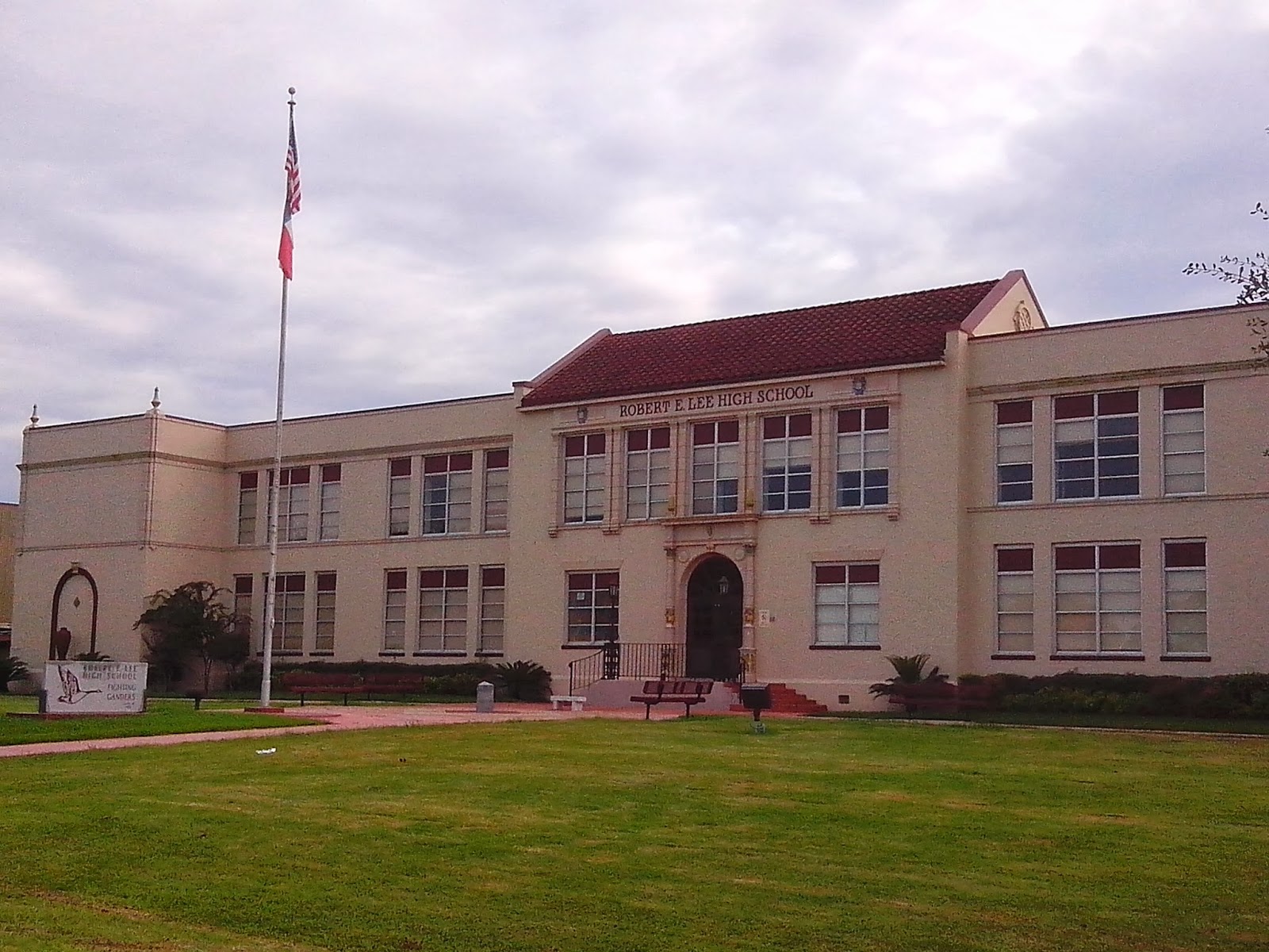 Baytown Blog tm The Robert E. Lee Experience by Christian Scroggins