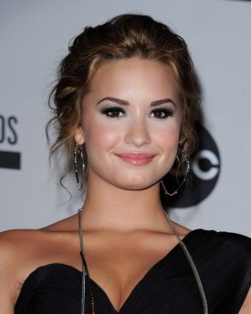 Demi+lovato+tattoos+and+piercings