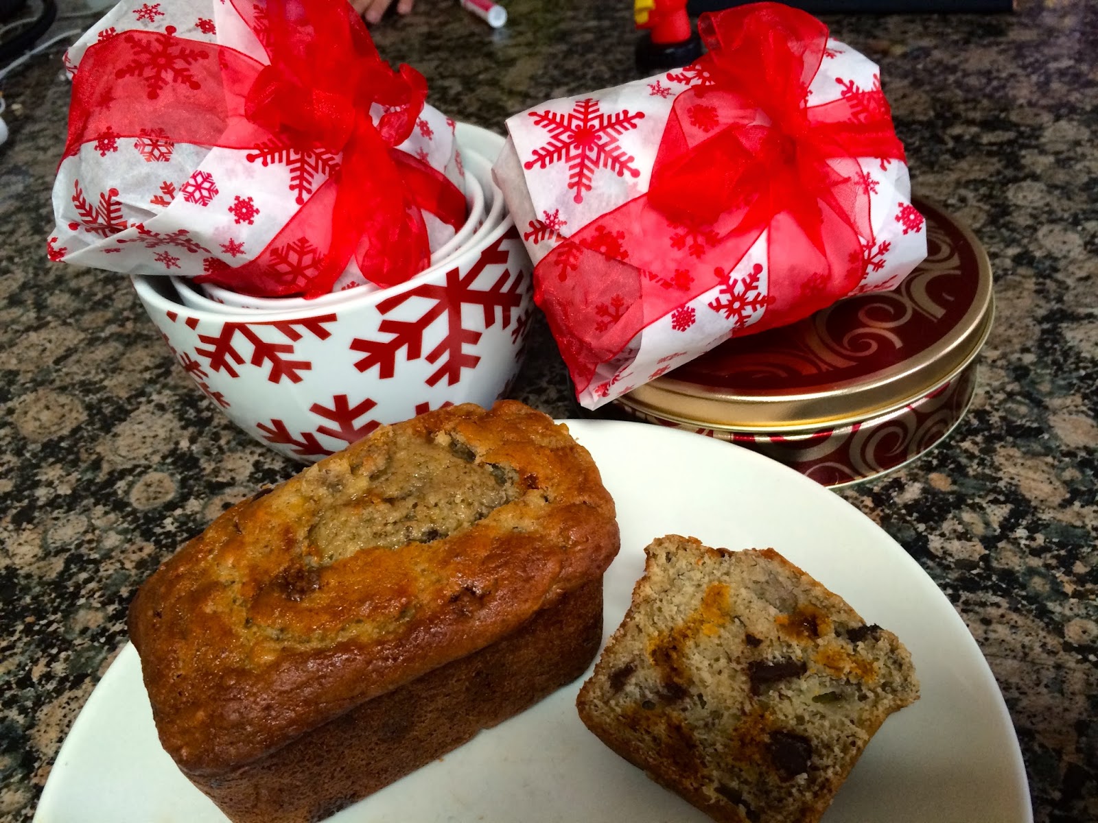 Mini Loaves, Banana And Fruitcake- Christmas/Holiday Gift Box