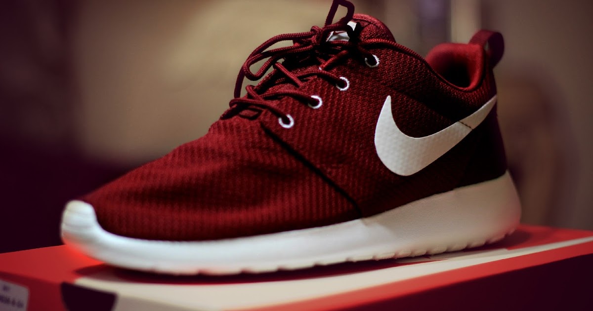 maroon roshe 2