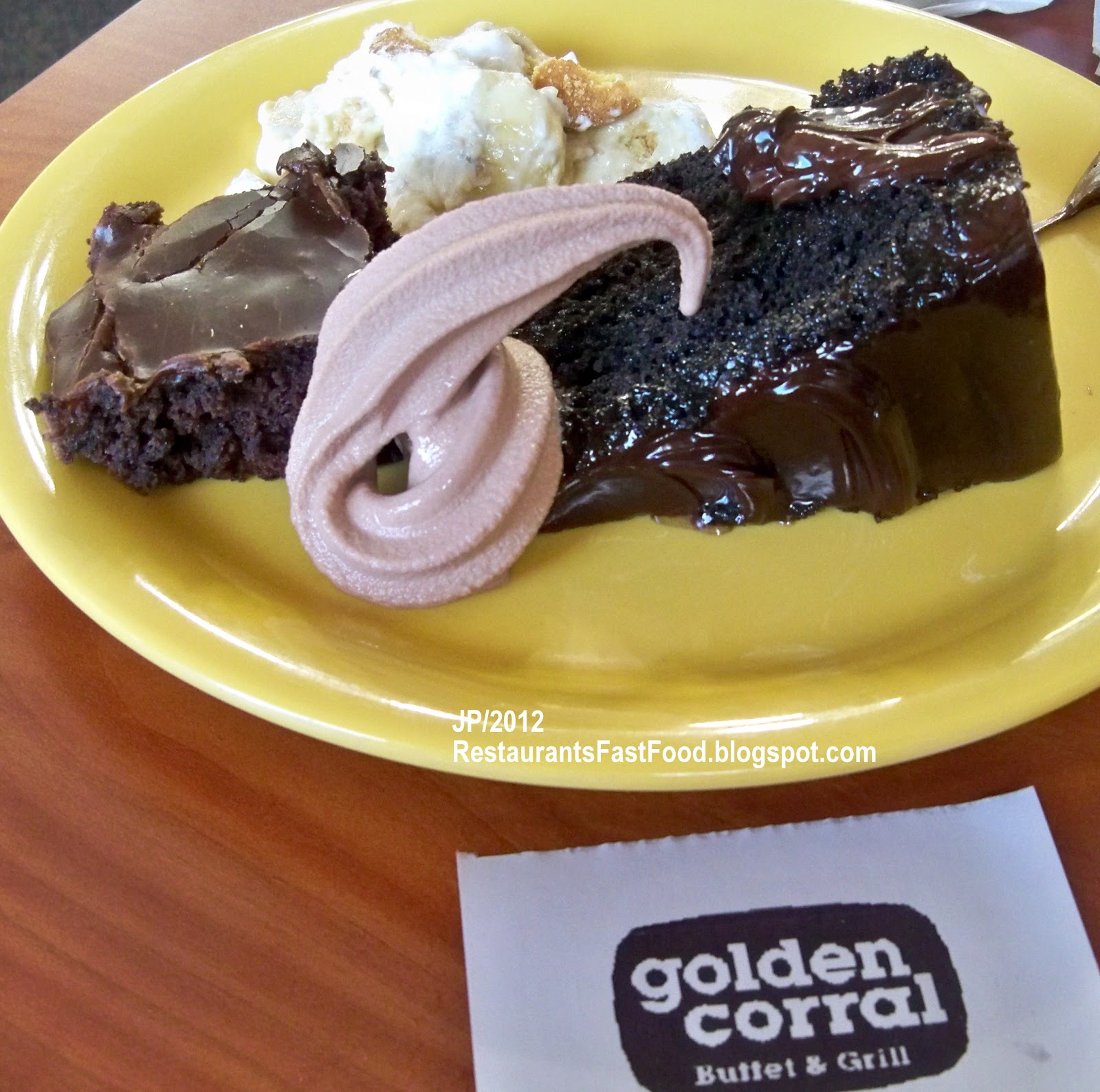 chocolate cake with chocolate ice cream golden corral dessert plate