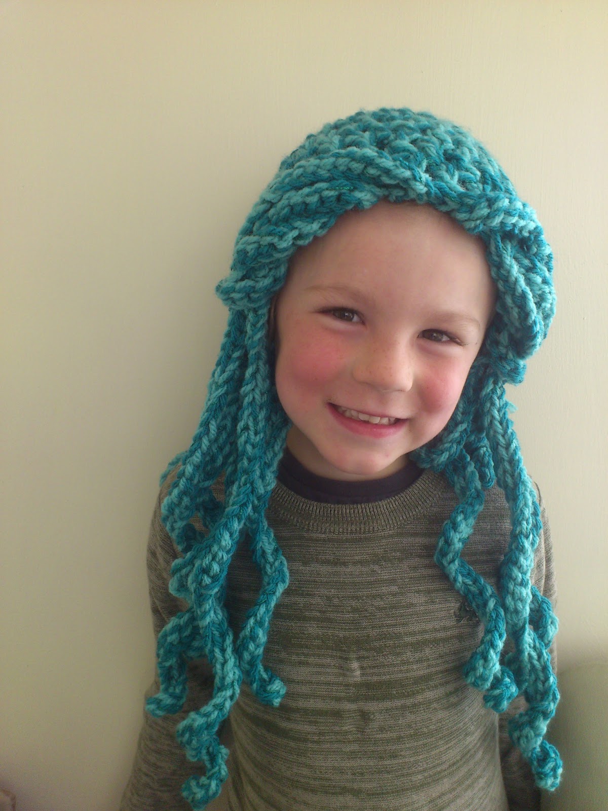 Make your own crochet MERMAID HAIR! steel and stitch
