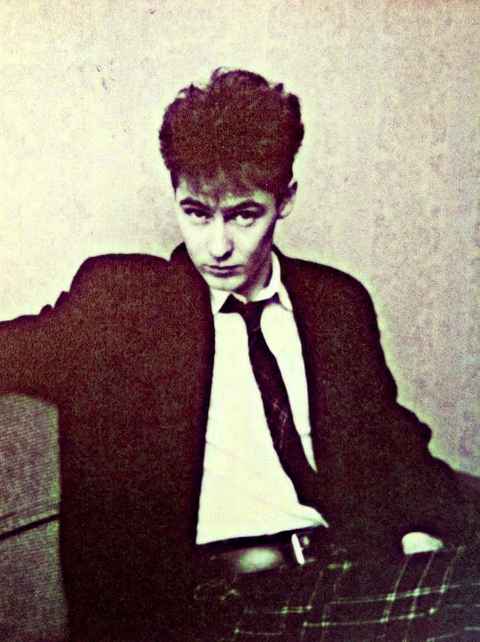 sound of young scotland Roddy Frame (circa 1980)