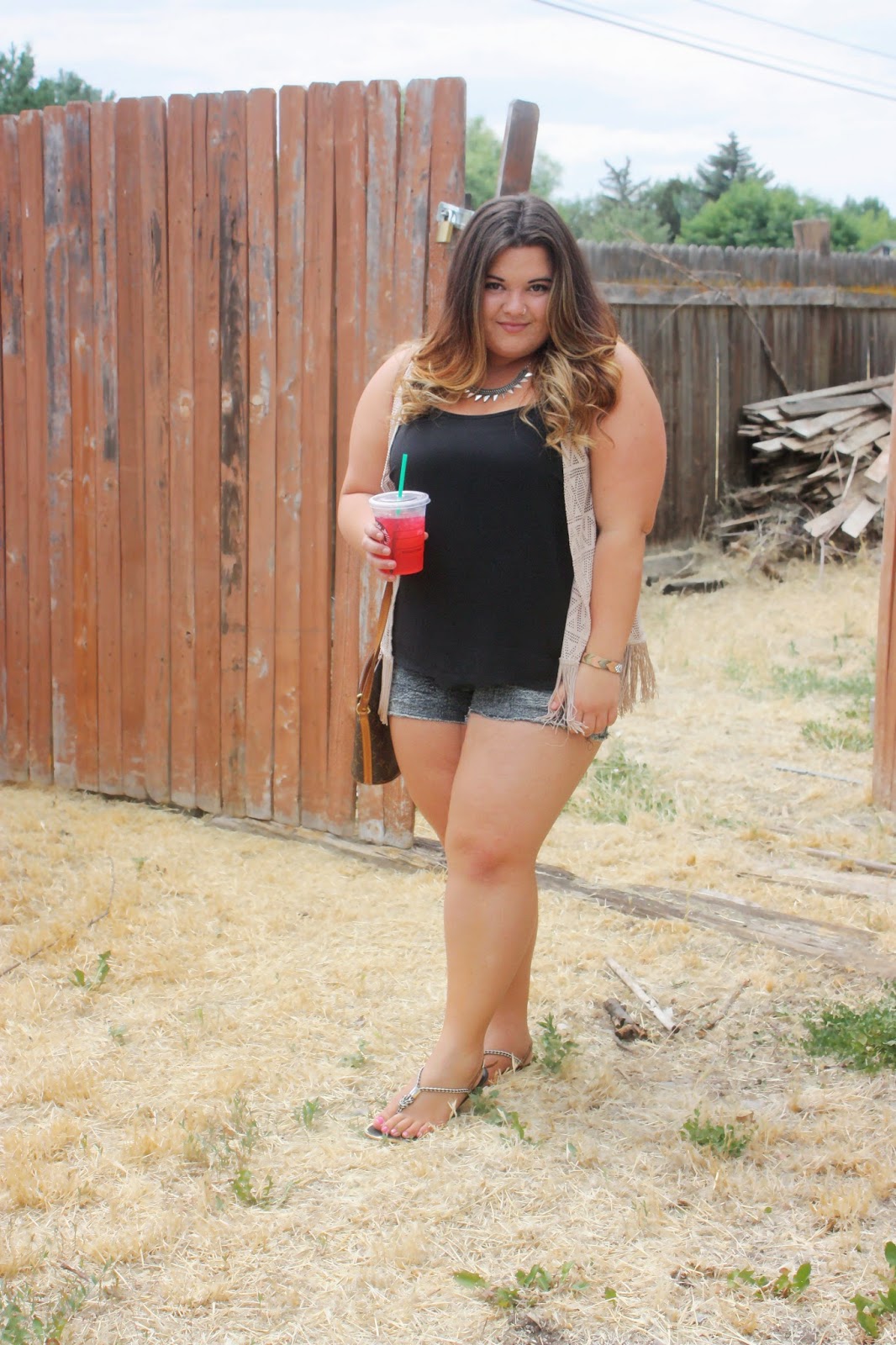 fringe, natalie craig, natalie in the city, country style, abandoned house, spikes, BKE, Buckle, Daytrip, Forever 21 plus size, plus size fashion blogger, style, OOTD, nose ring, shorts, fringe, tribal, bling, starbucks, passion tea, Louis Vuitton, mix and match jewelry, ombre, curly hair