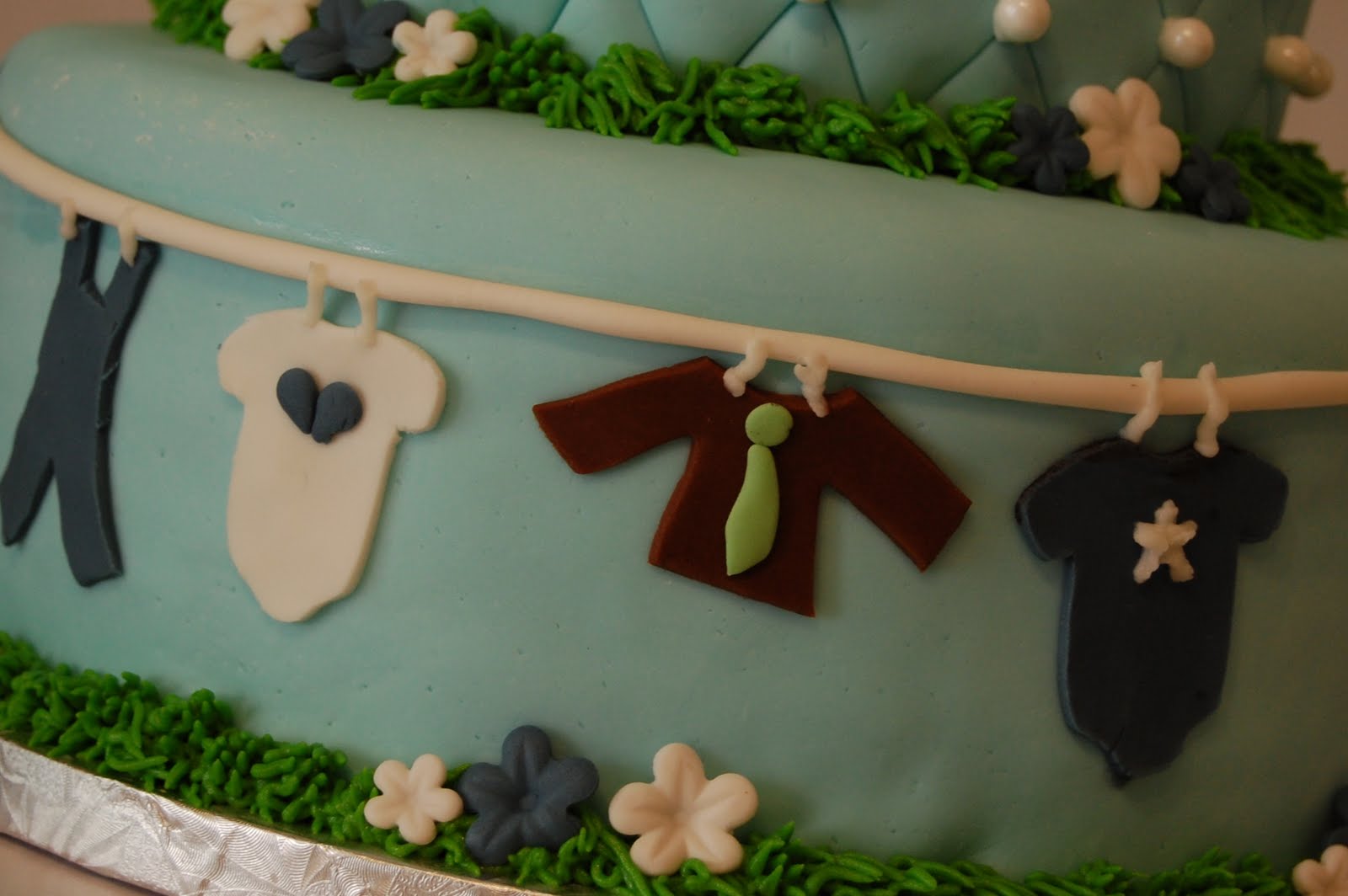 CakeFilley Clothes Line Baby Shower Cake