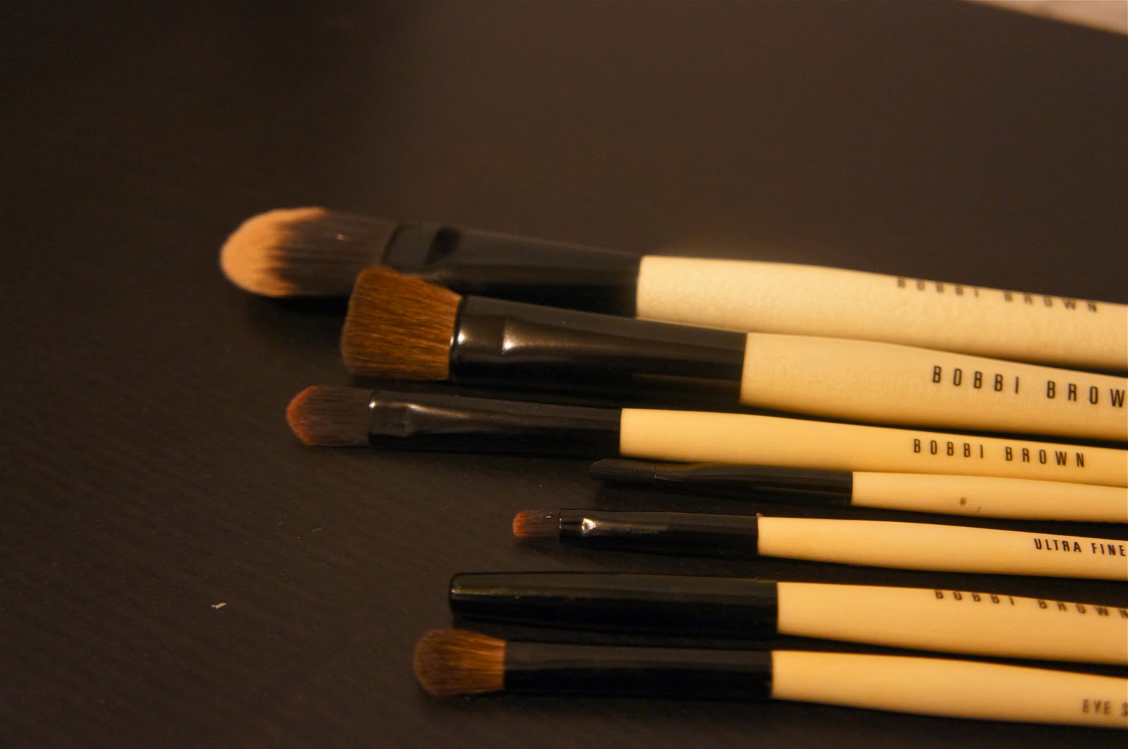 Yolanda G ♥ Bobbi Brown make up brushes