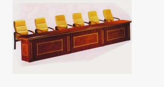 Hòa Phát cung cấp bàn ghế hội trường bằng gỗ tự nhiên