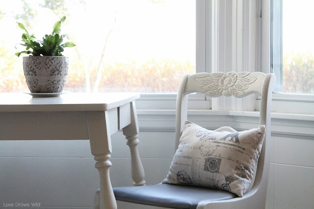 EVERYTHING you need to know about Stripping, Painting, and Recovering your dining chairs! Get step-by-step instructions and the best products to use at LoveGrowsWild.com #diy #makeover