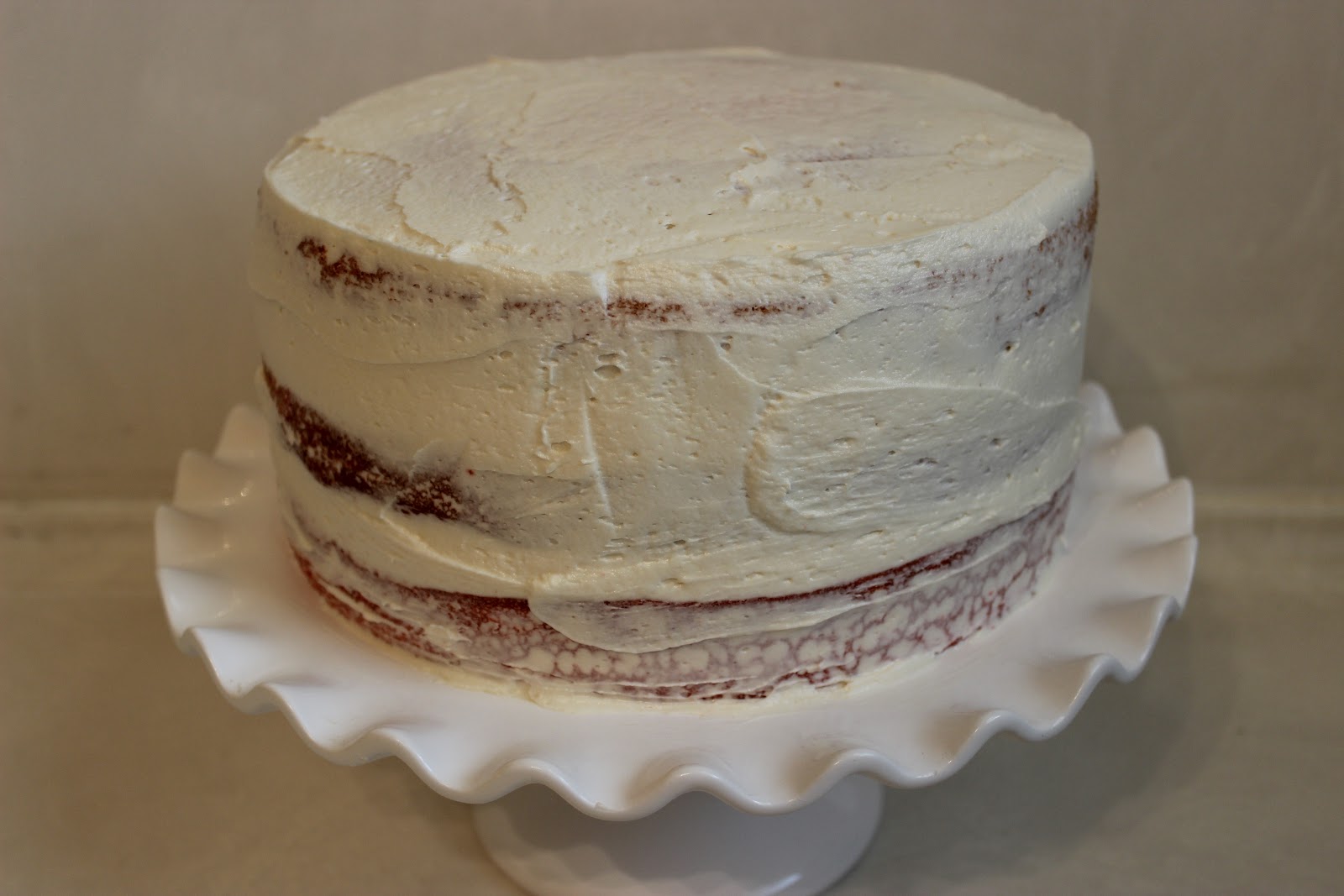 Swirly Sweet Cupcakes Pink Champagne Cake and Cupcakes