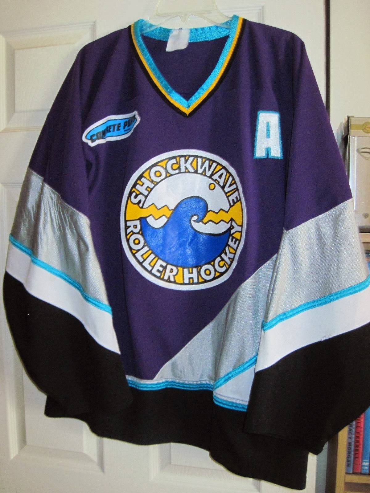 HOCKEY JERSEYS DIY & OTHERWISE, etc Hamilton Steelheads 3rd jersey?