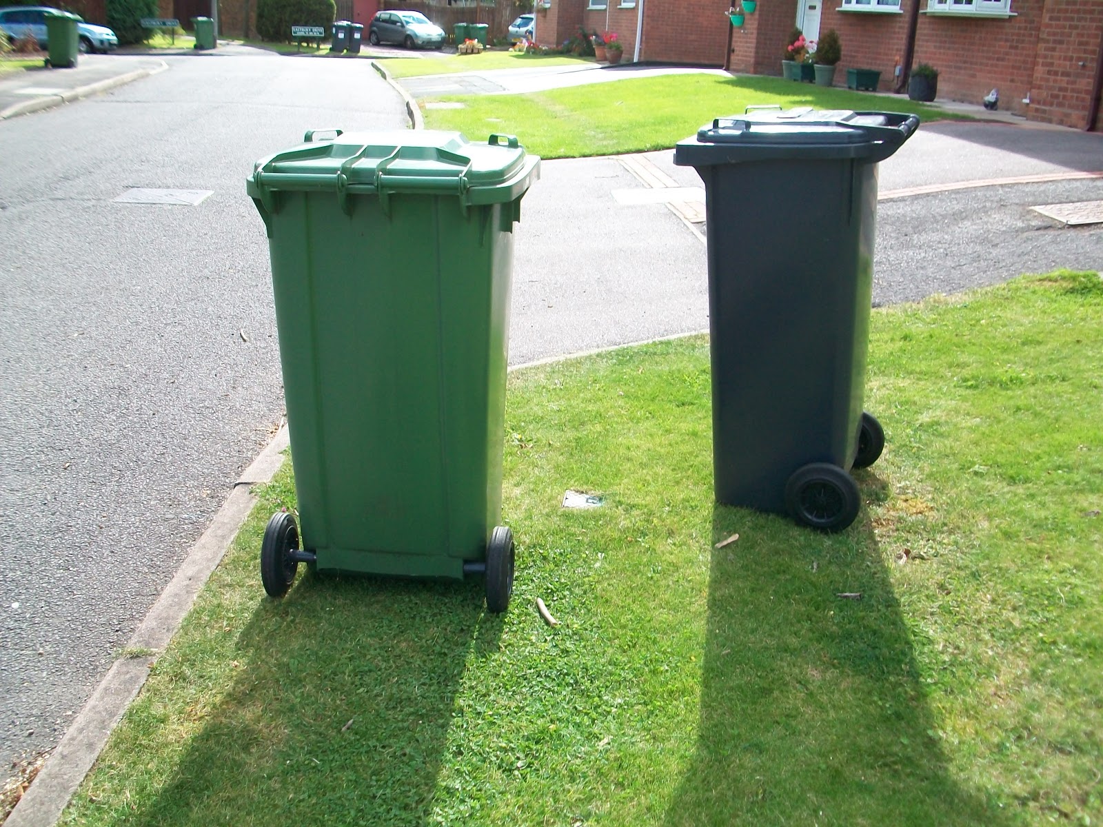 Keith Linnecor News & Views from Oscott Ward COUNCIL WHEELIE BIN