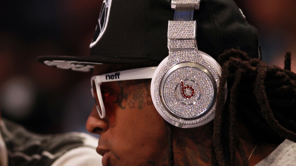 Lil Wayne Wearing 1 Million Beats by Dre Headphones Is a Diamond