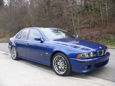 LeMans Blue 2002 E39 M5 Very nice photography in the cockpit picture