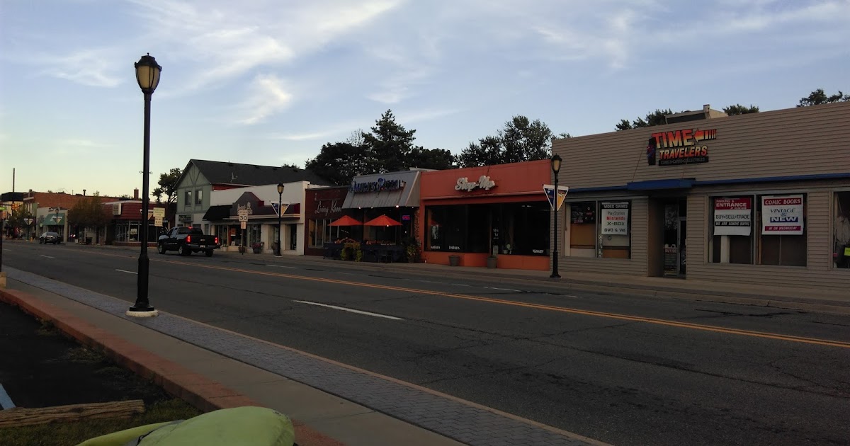 Lifelong Michigander Pizza and Ice Cream in Berkley