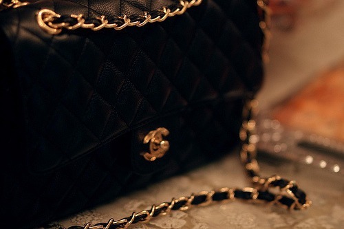 Tiratela Di Meno Il Fashion Blog Che Non E Snob Una Chanel Originale E Per Sempre