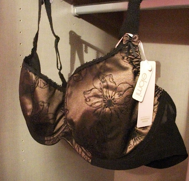 Sophie's Plus Size Wonderland Bras Galore Plus Free First Class UK