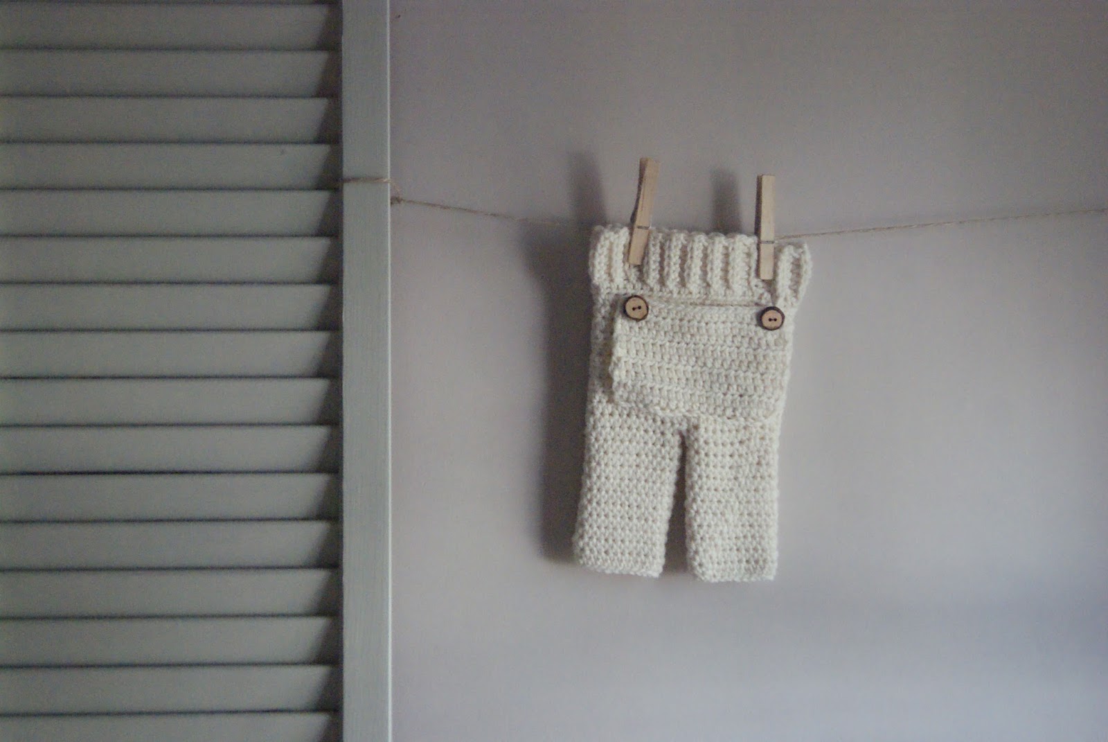 crochet newborn pants