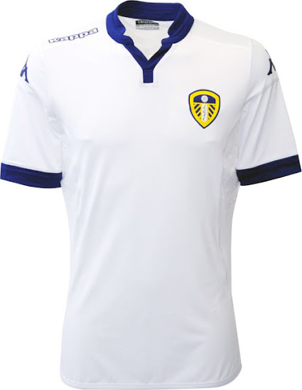 Leeds-United-15-16-Kit%2B%25282%2529.jpg