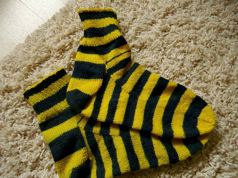 Borussia Dortmund BVB Socken 2er Pack | Fußballschuh Design Mit Antirutsch