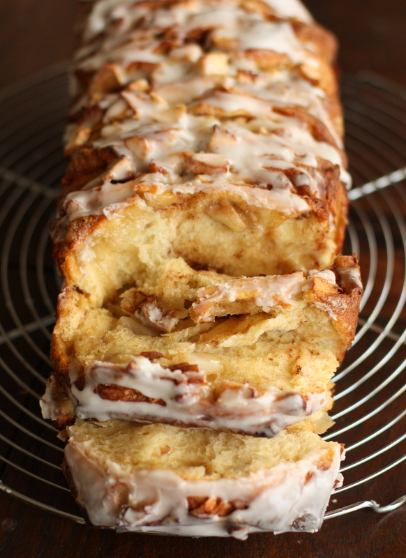 Half Baked Apple Cinnamon PullApart Bread