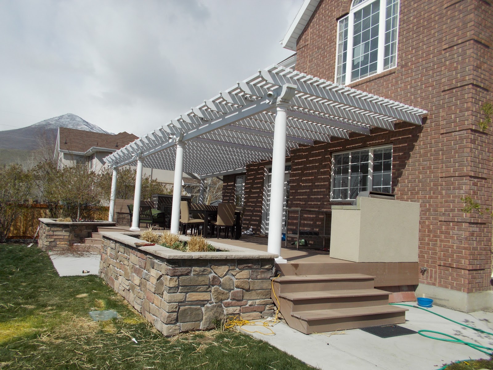 Huish's Awnings, Pergolas & More in Utah! Metal Patio Awnings & Pergolas