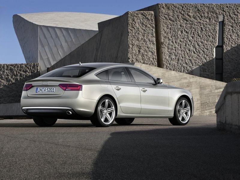 Audi-A5-Sportback-2012-07.jpg